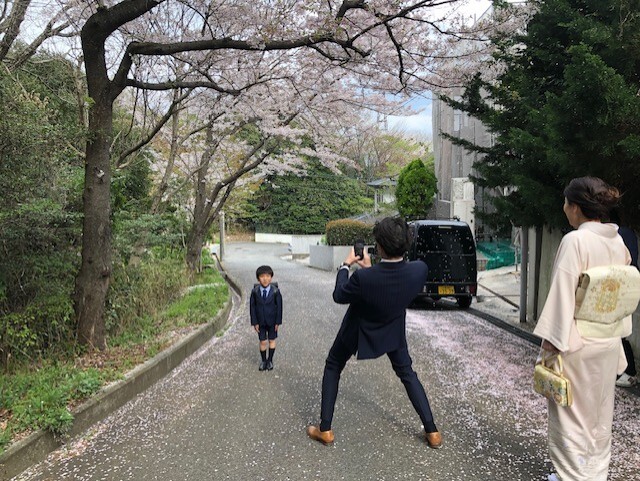 ae40e778-b65e-48de-8ac2-1c46a785b0e8